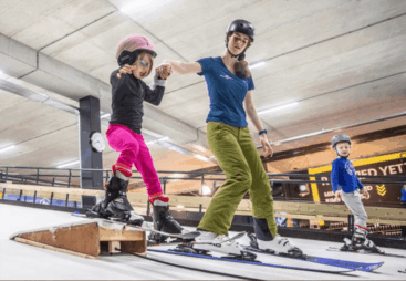 simulador ski mae e filha treinando e1782228336530